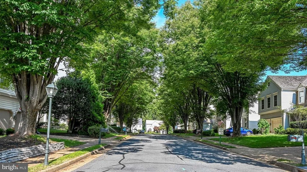 Photo of 9728 HIDDEN VALLEY ROAD