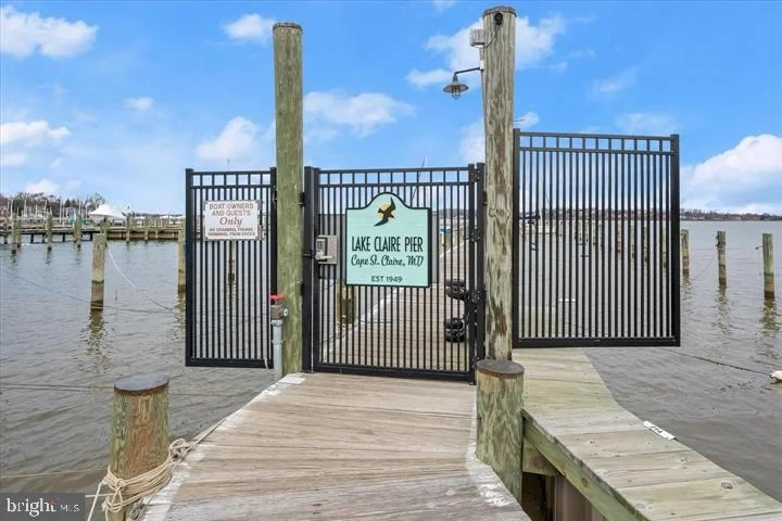 Photo of 1292 SWAN DRIVE