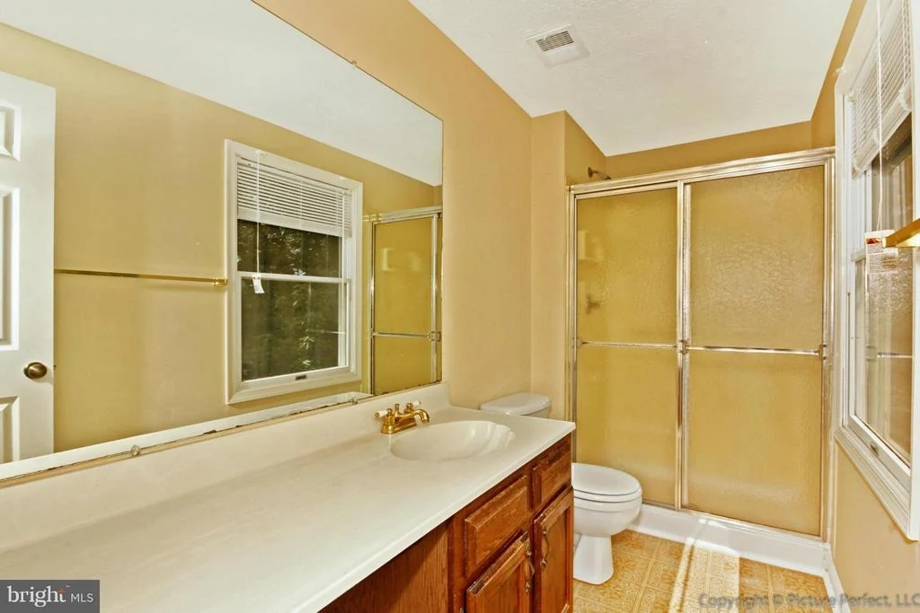 Photo of 577 BINFORD COURT