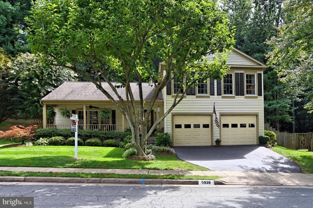 Photo of 5938 OAK LEATHER DRIVE