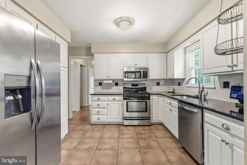 Photo of 26135 VIEWLAND DRIVE