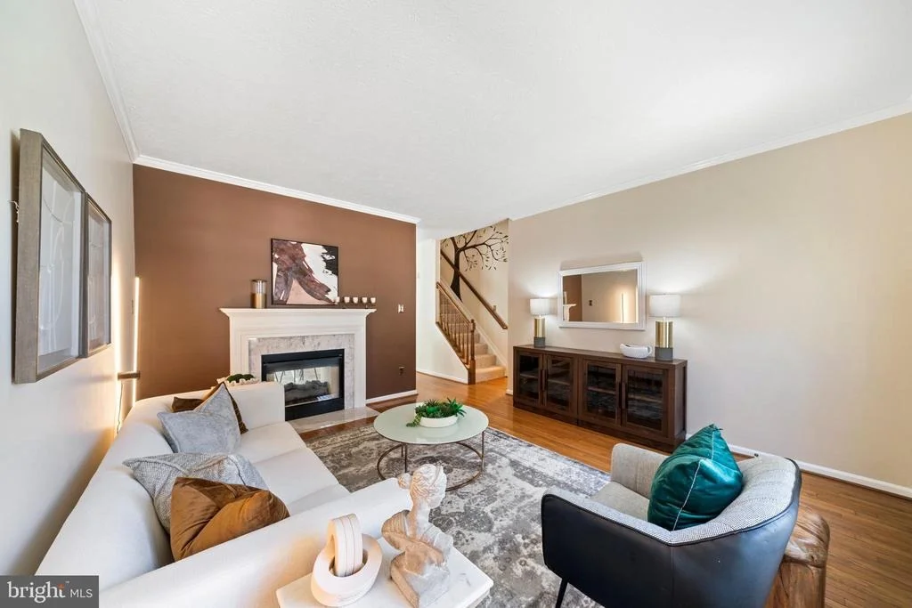 Photo of 1502 AVENNEL WAY