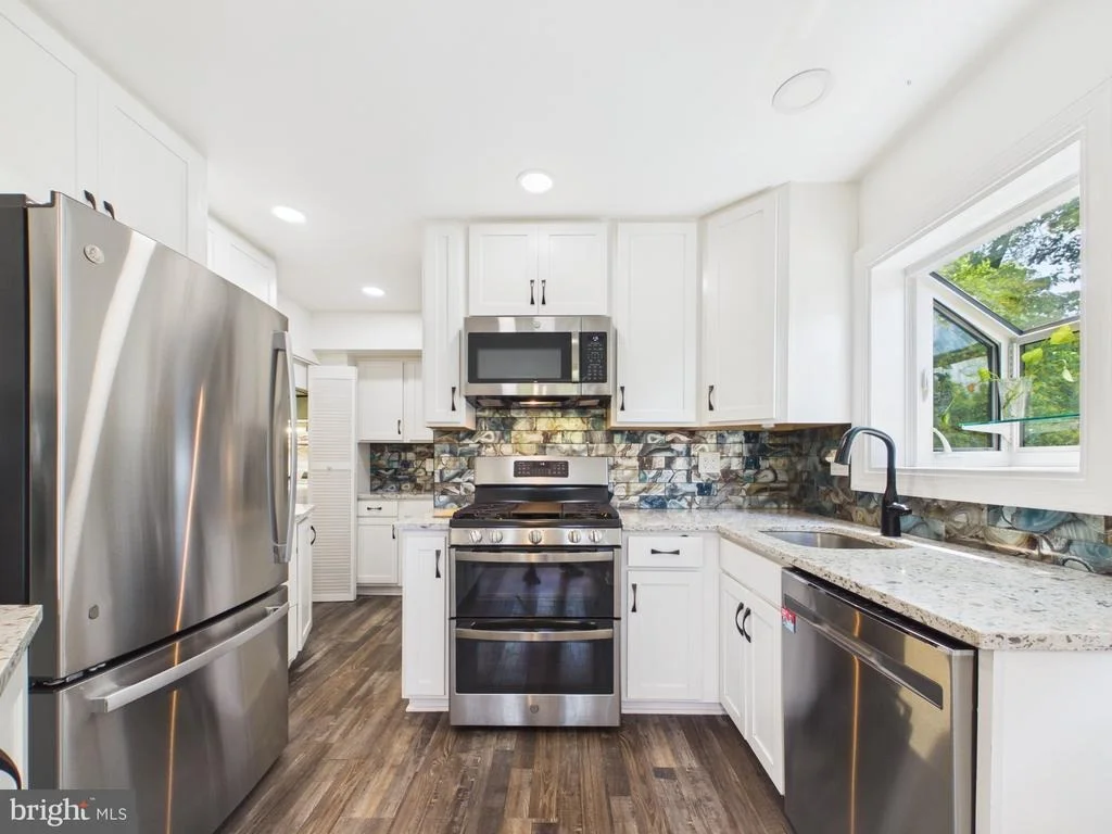 Photo of 5512 KATHLEEN PLACE