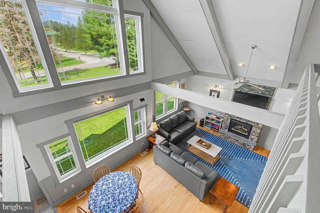 Photo of 296 LAKE POINTE DRIVE