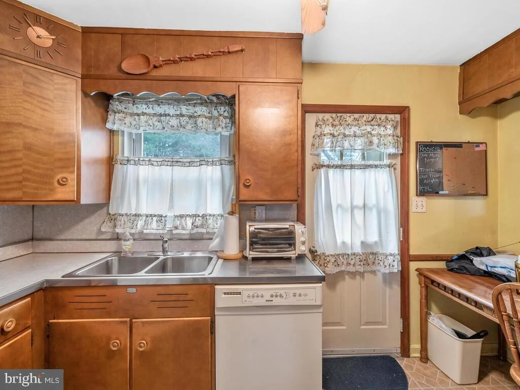 Photo of 17536 FREDERICK ROAD