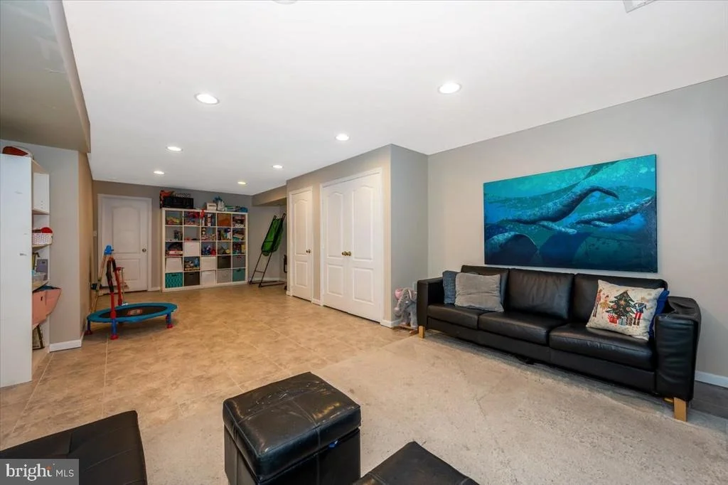 Photo of 9548 KINGSTON PLACE