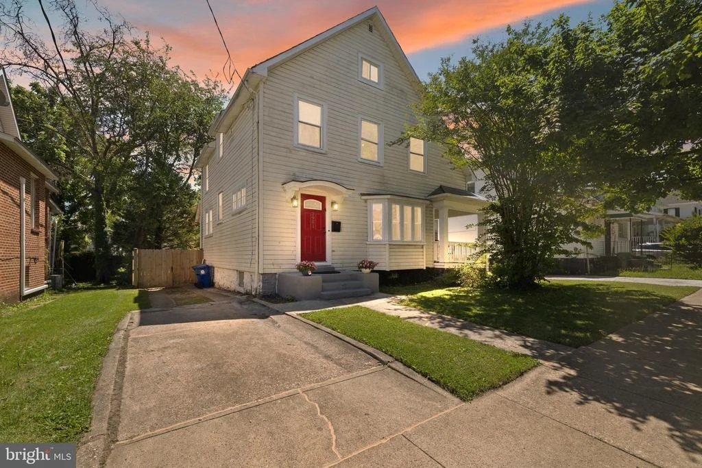 Photo of 3901 W COLD SPRING LANE W