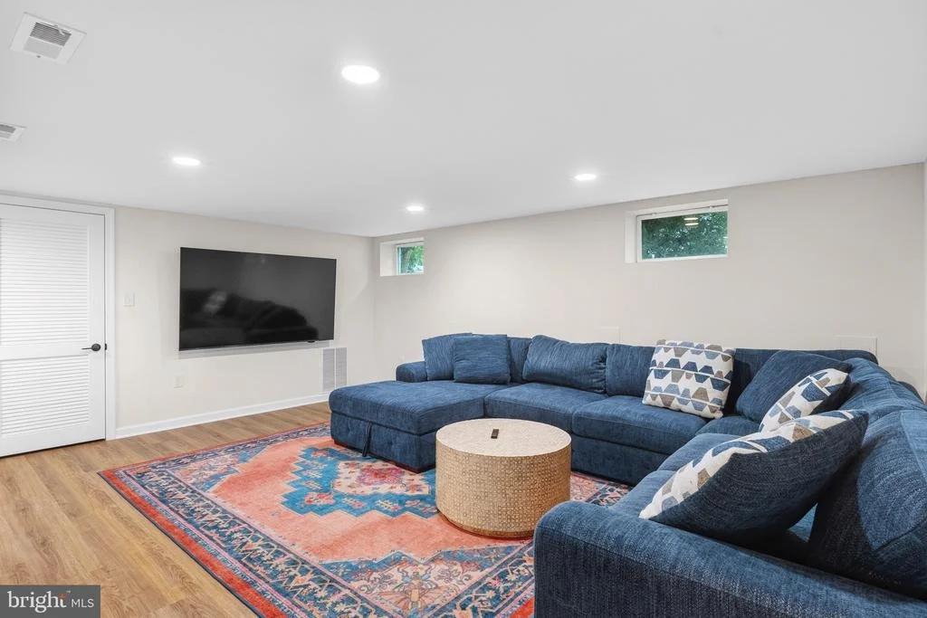 Photo of 866 CHESTNUT TREE DRIVE