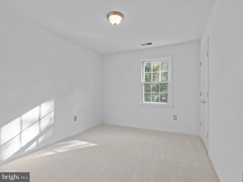 Photo of 8223 TREEBROOKE LANE