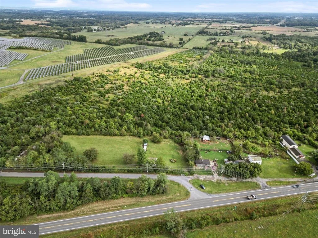 Photo of 32 DOUBLE TOLLGATE ROAD
