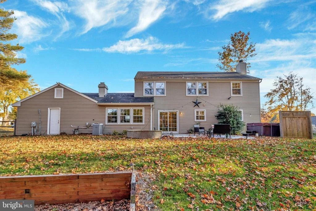 Photo of 13832 BEACON HOLLOW