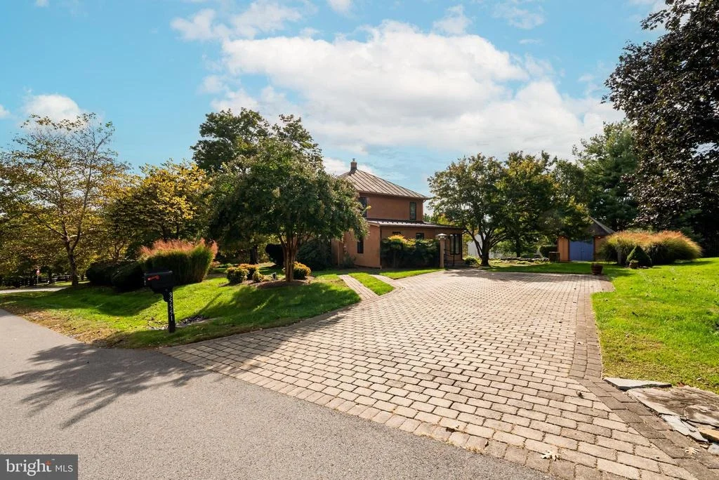 Photo of 35551 SASSAFRAS DRIVE
