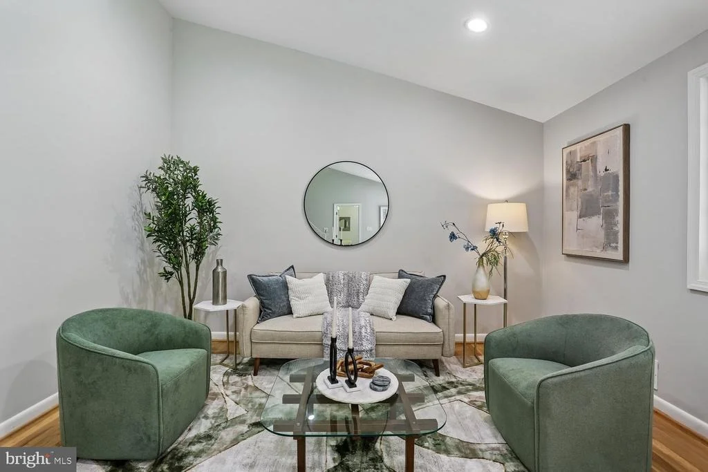 Photo of 811 KENBROOK DRIVE