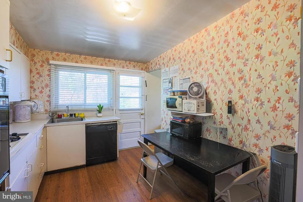 Photo of 2451 FOREST GREEN ROAD