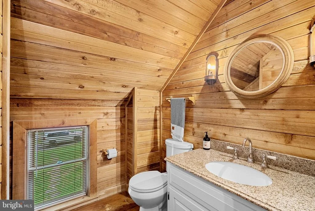 Photo of 1263 FROGTOWN ROAD