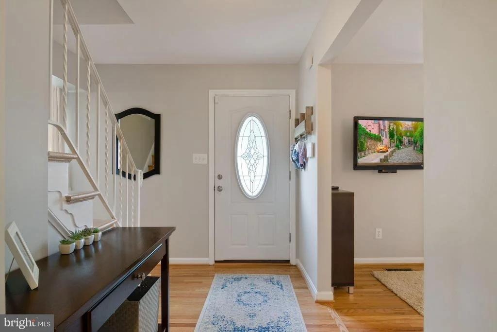 Photo of 9514 WALLINGFORD DRIVE