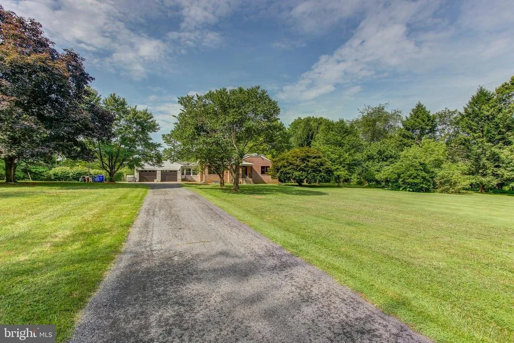 Photo of 16000 SCHAEFFER ROAD