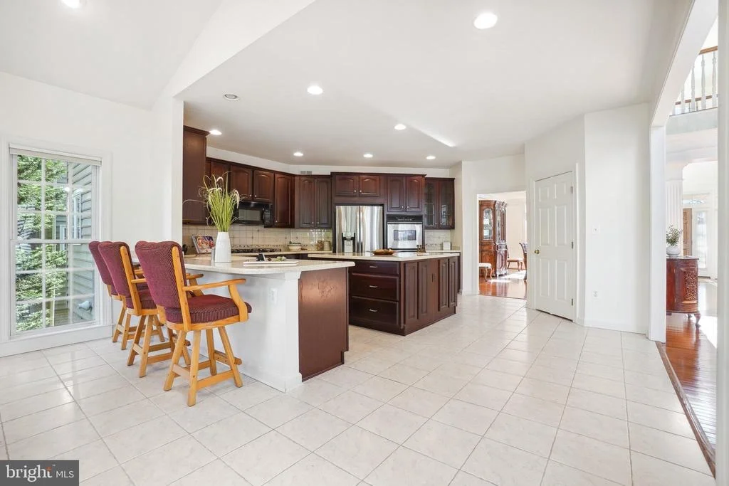 Photo of 3725 GLEN EAGLES DRIVE