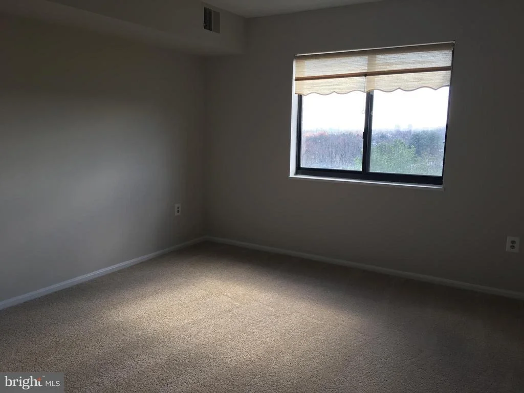 Photo of Unit 3810 at 15115 INTERLACHEN DRIVE