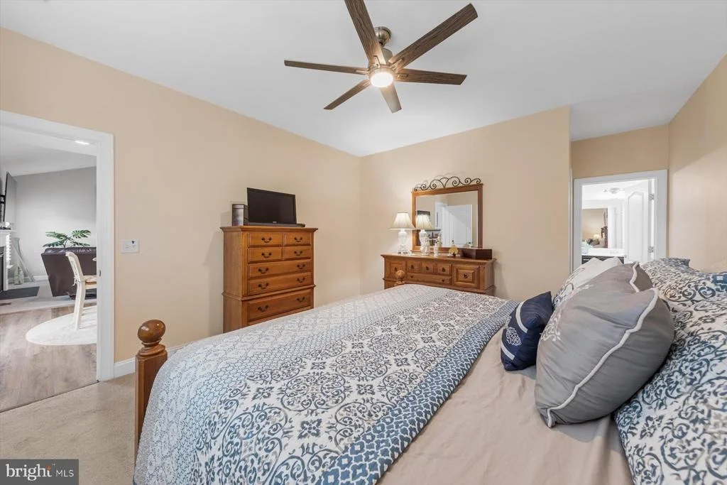 Photo of 24860 MISTLETOE DRIVE