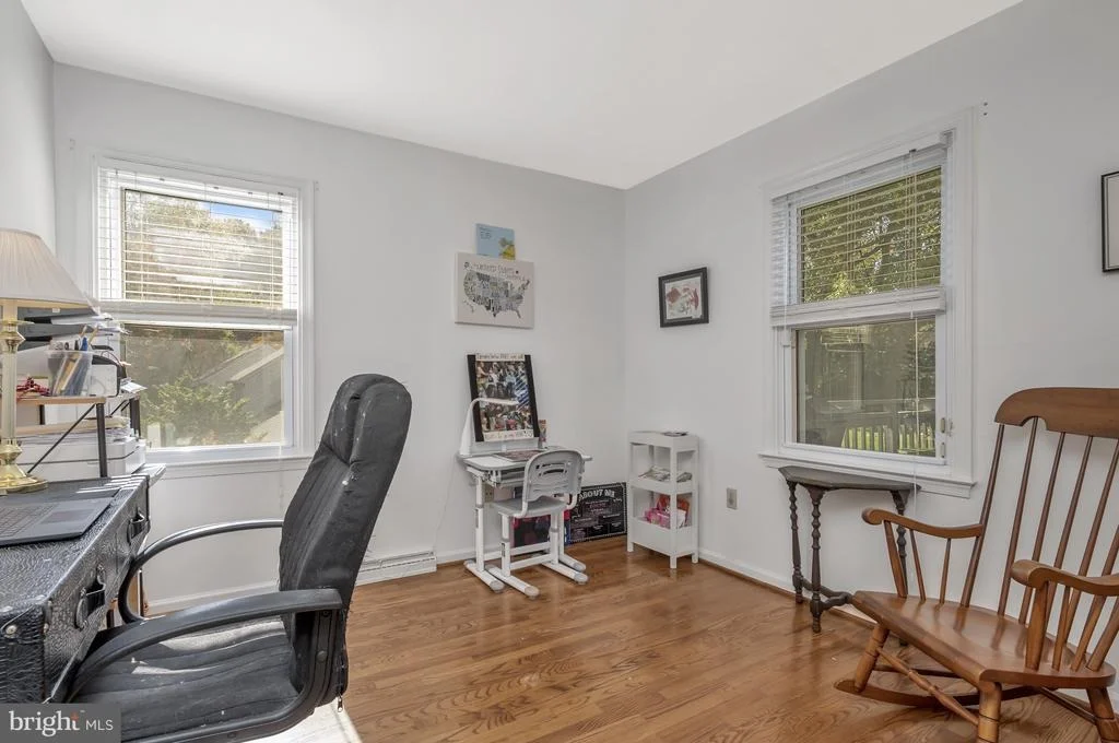 Photo of 19 TENBY CHASE DRIVE