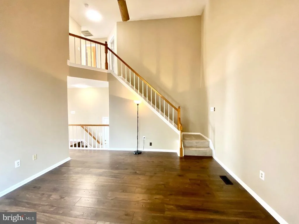 Photo of 14703 PONDSIDE DRIVE
