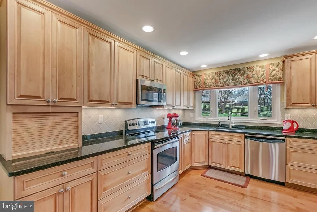 Photo of 13827 BEACON HOLLOW LANE