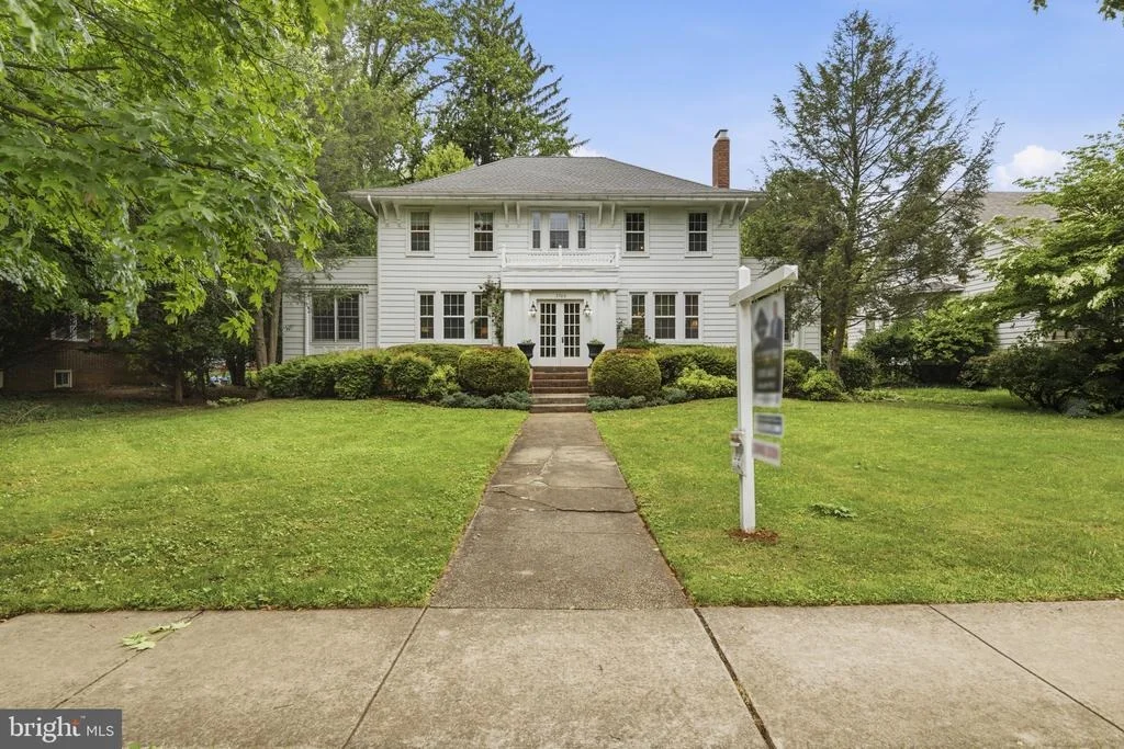 Photo of 3706 MENLO DRIVE