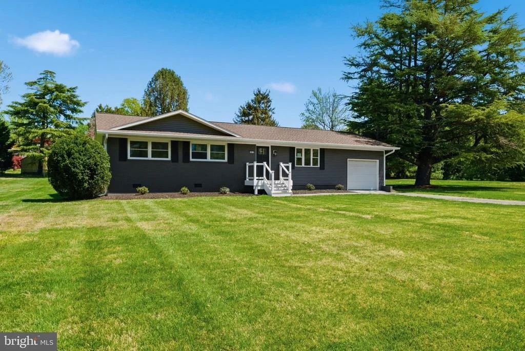 Photo of 40810 MEADOW DRIVE