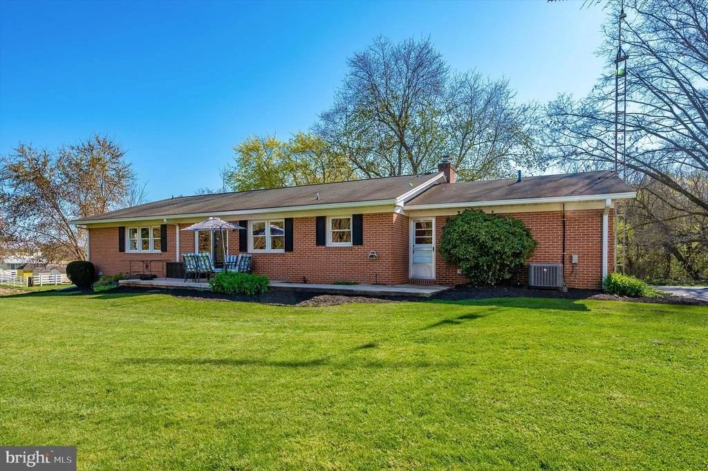 Photo of 10360 OAK HILL ROAD