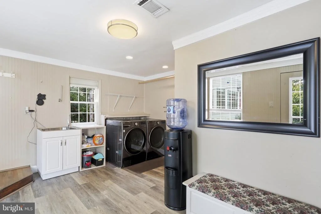 Photo of 5921 QUINN ROAD