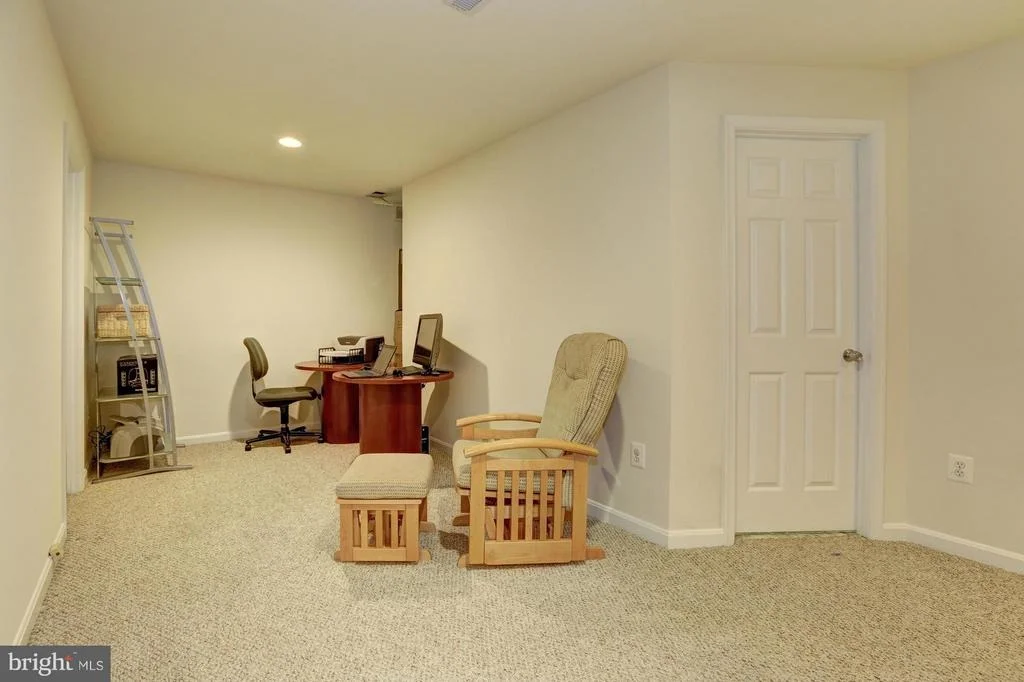 Photo of 4832 BROOM DRIVE