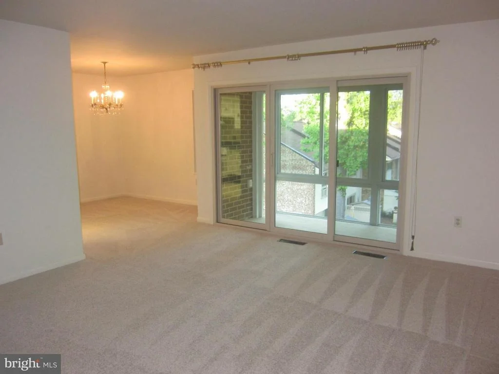 Photo of Unit 103C at 3640 GLENEAGLES DRIVE