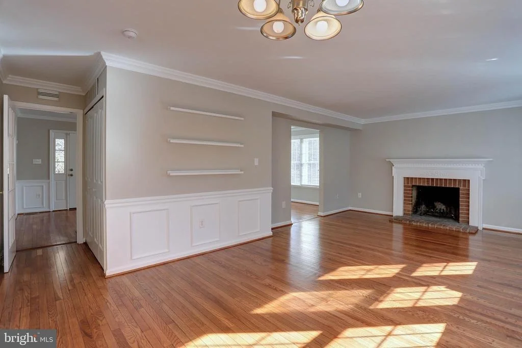 Photo of 8278 LEISHEAR ROAD