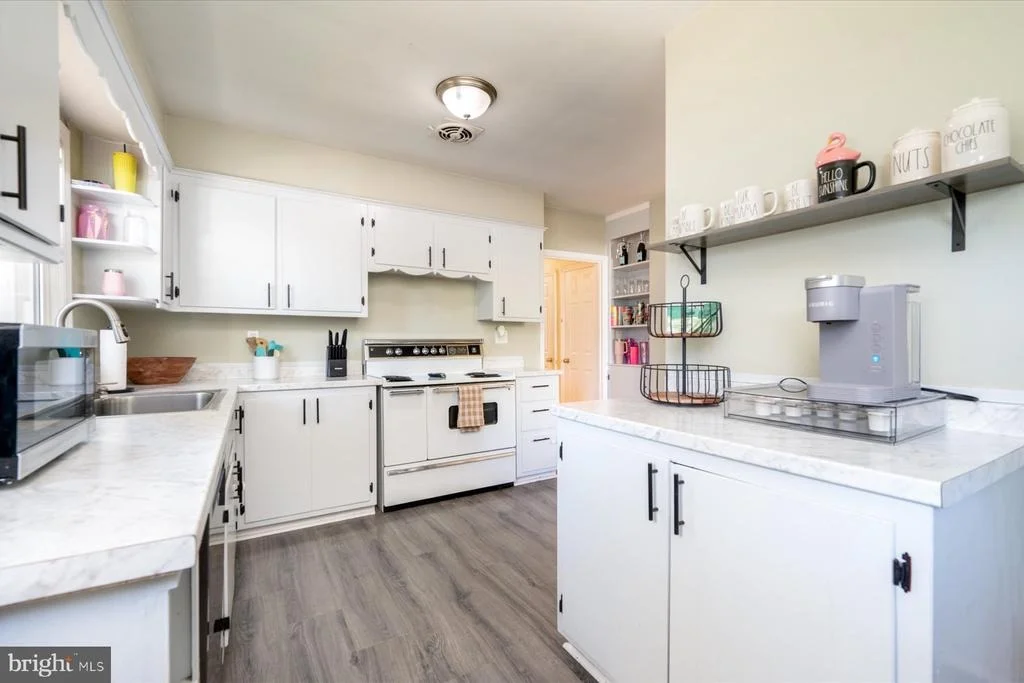Photo of 402 JOYCE DRIVE