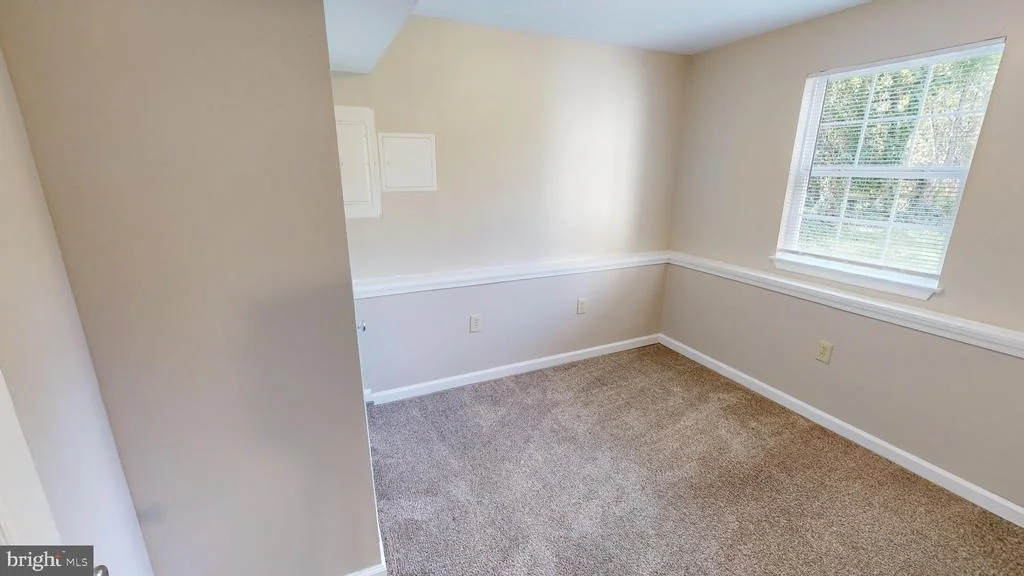 Photo of 1180 BANNISTER CIRCLE