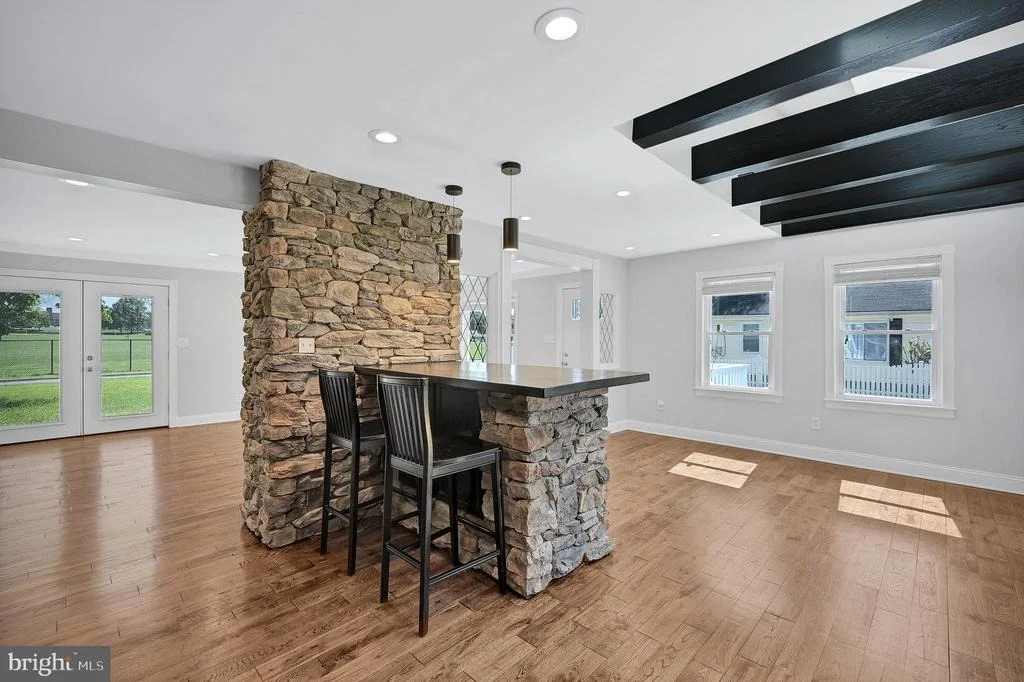Photo of 501 CLAYS LANE