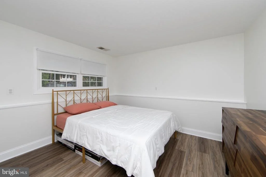 Photo of 787 LANCING ROAD