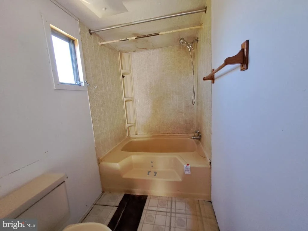 Photo of 6706 WHITELEY ROAD