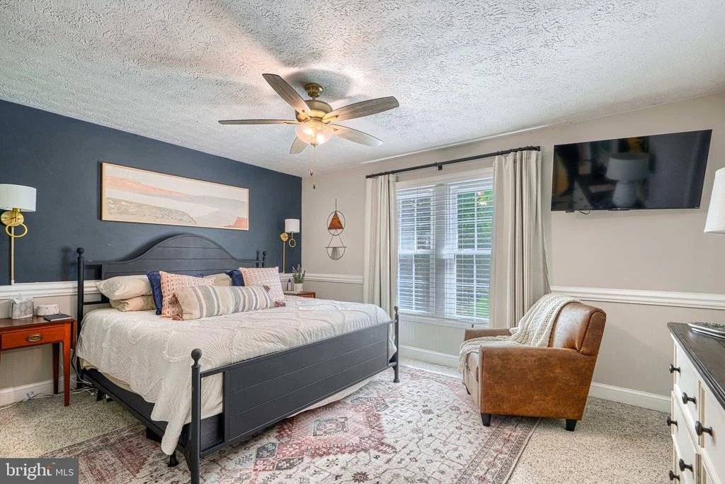 Photo of 1004 PEPPARD DRIVE