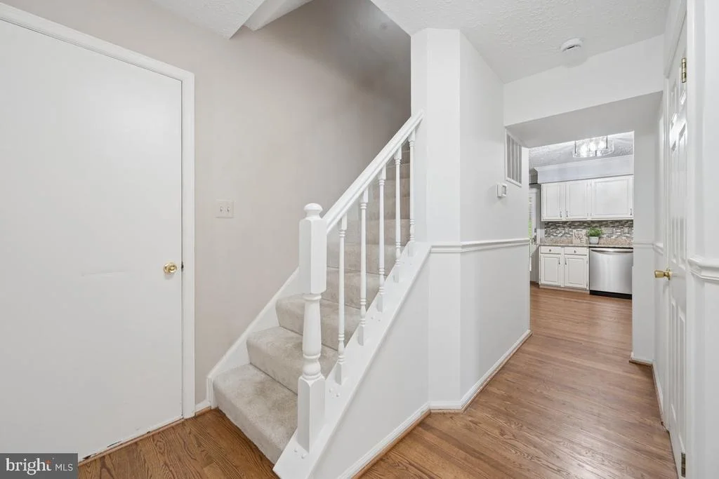 Photo of 6396 DEVONSHIRE LANE