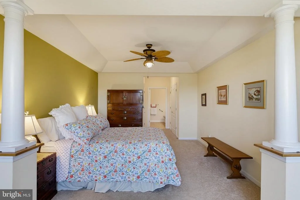 Photo of Unit 304 at 7305 MAPLECREST ROAD