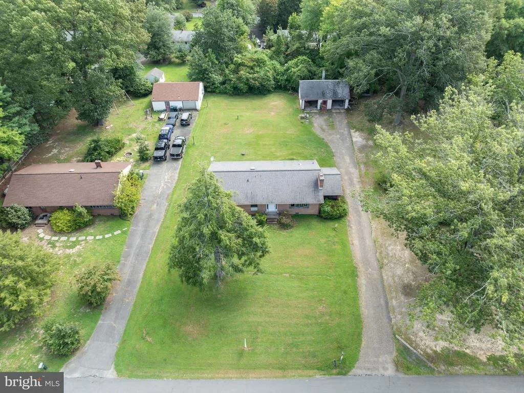 Photo of 5405 DUCLOS LANE