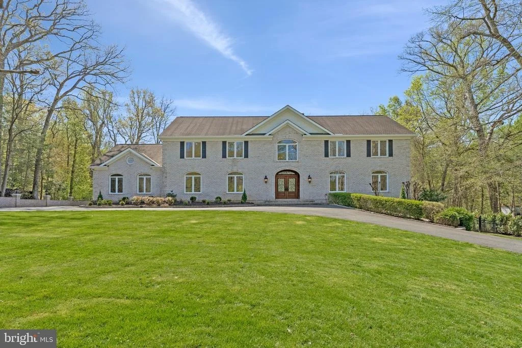 Photo of 8611 BROOK ROAD