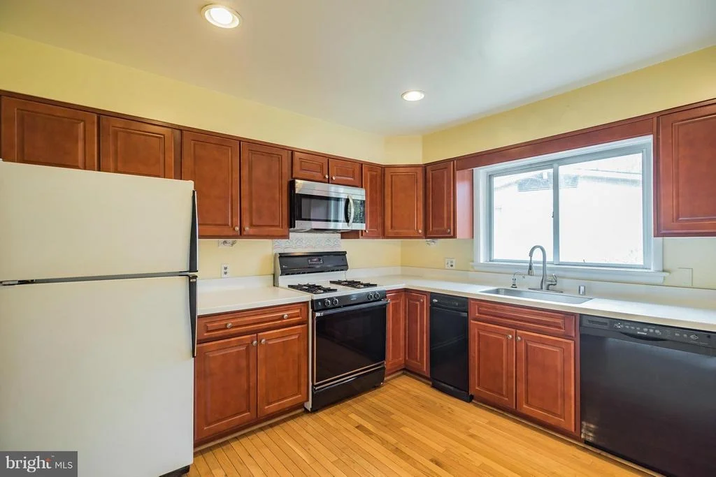 Photo of 10205 RUSTIC LANE
