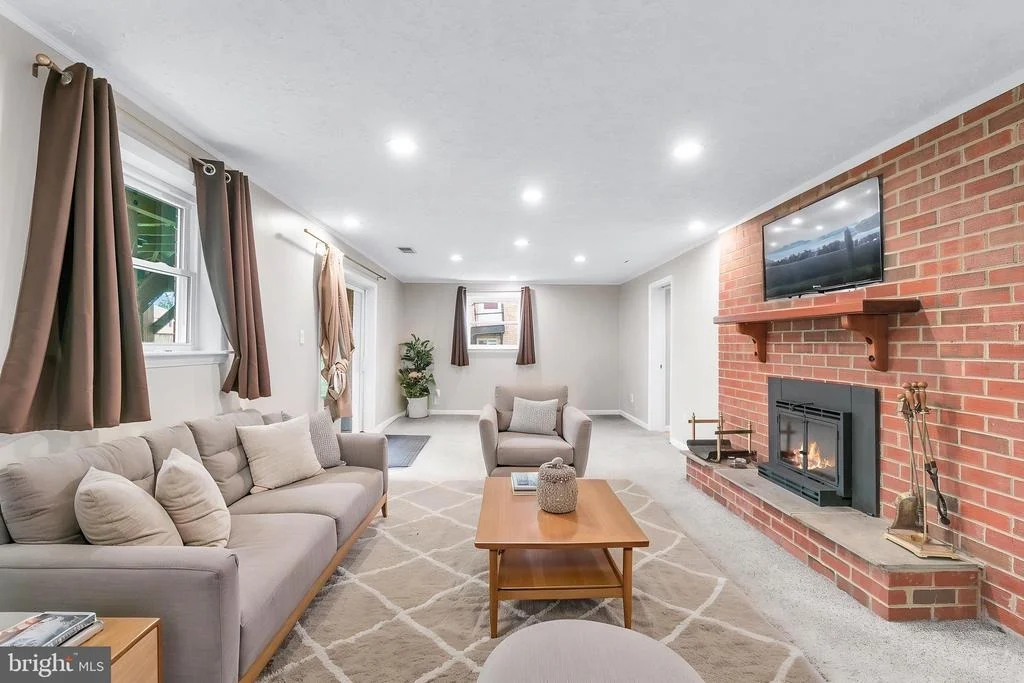 Photo of 18908 ROLLING ACRES WAY