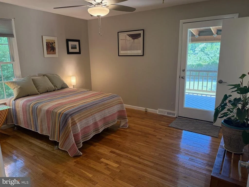 Photo of 1022 HARBOR DRIVE