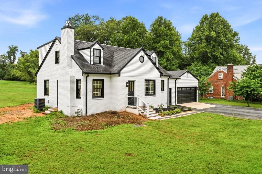 Photo of 4630 MUNCASTER MILL ROAD