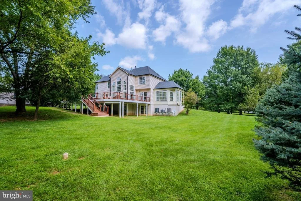 Photo of 17301 ROUNDMONT PLACE