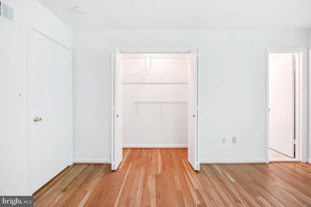 Photo of 882 DIAMOND DRIVE